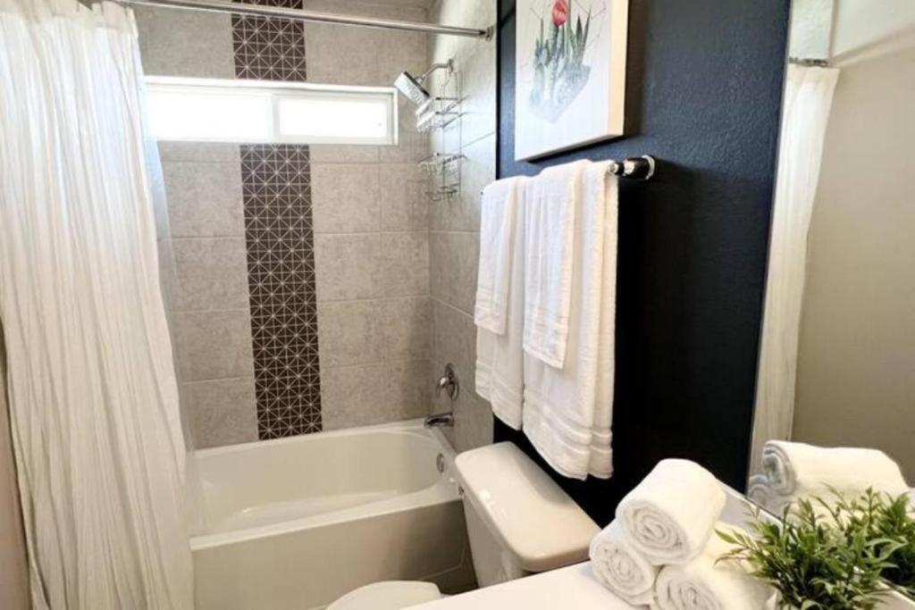 Studio Apartment ออสติน ภายนอก รูปภาพ